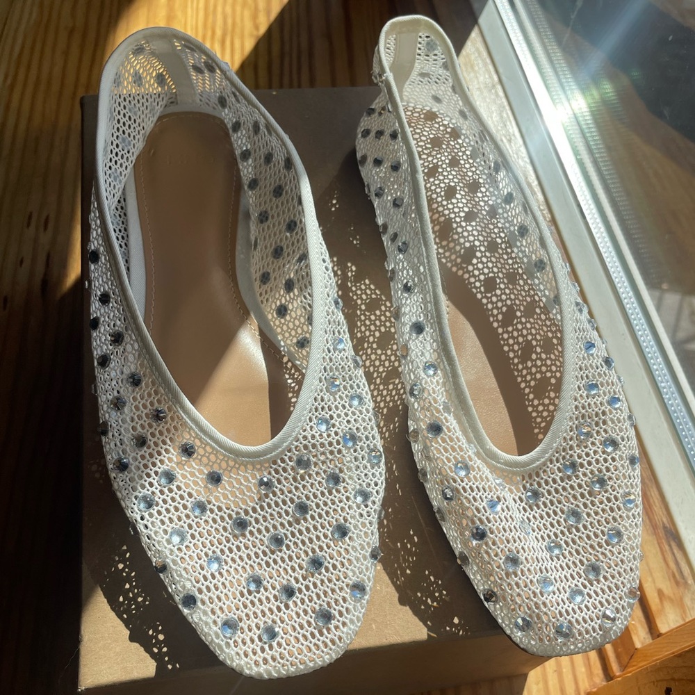 MANGO size 39 white mesh rhinestone flats, only worn for a few hours then cleand
